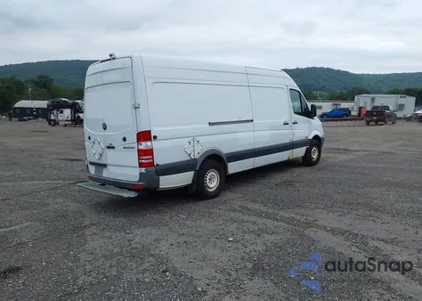 2011 Mercedes-Benz Sprinter 2500 High Roof из США, поврежденный, VIN WD3PE8CB7B5587499